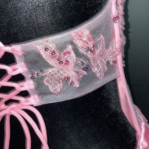 Bones Appliqué Satin Pink gown - Picture 6 of 6